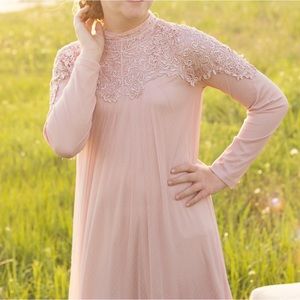 •pink dainty jewells dress